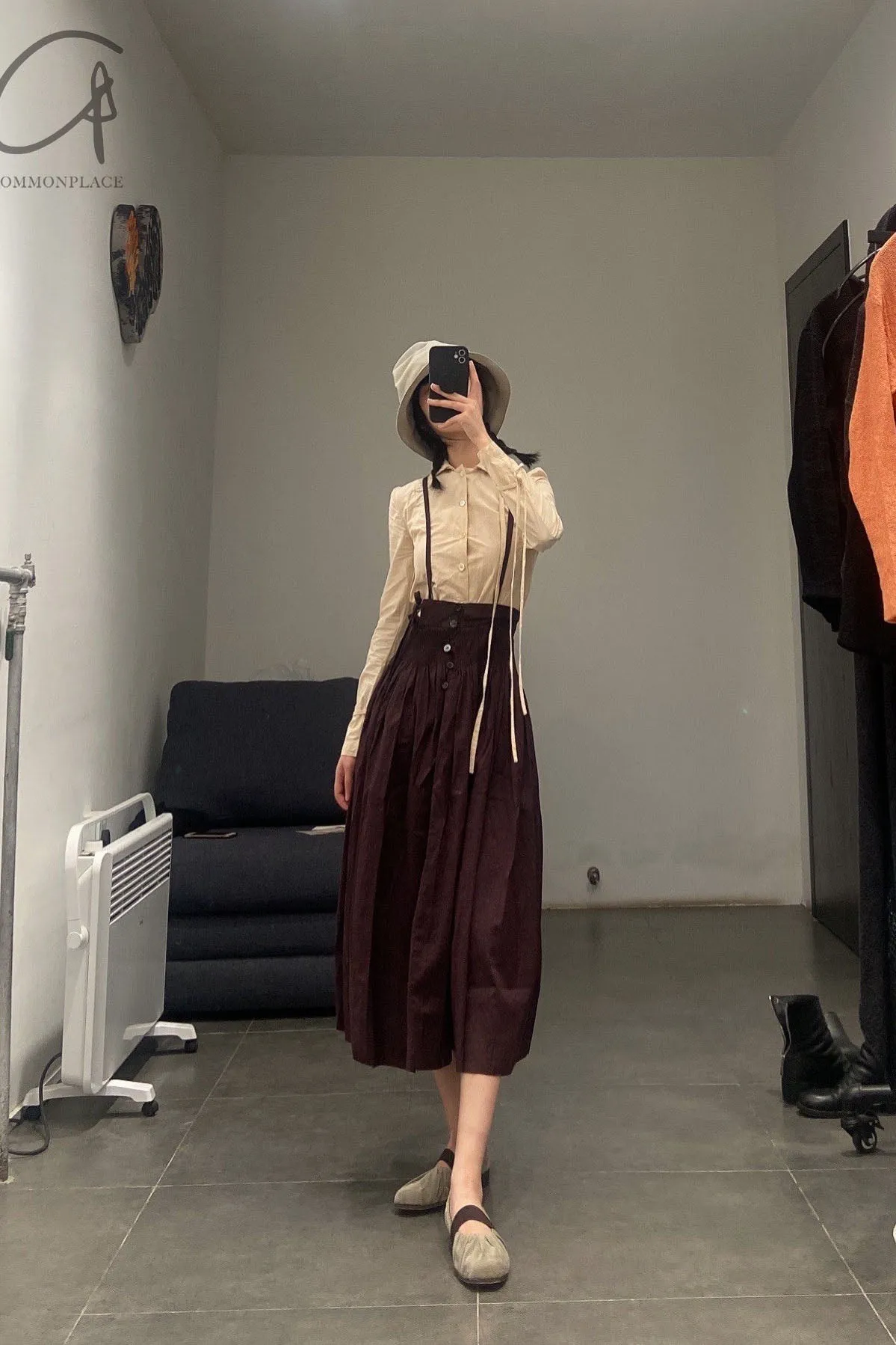 A Tentative Atelier A1920570 Hand-stitched garland culottes