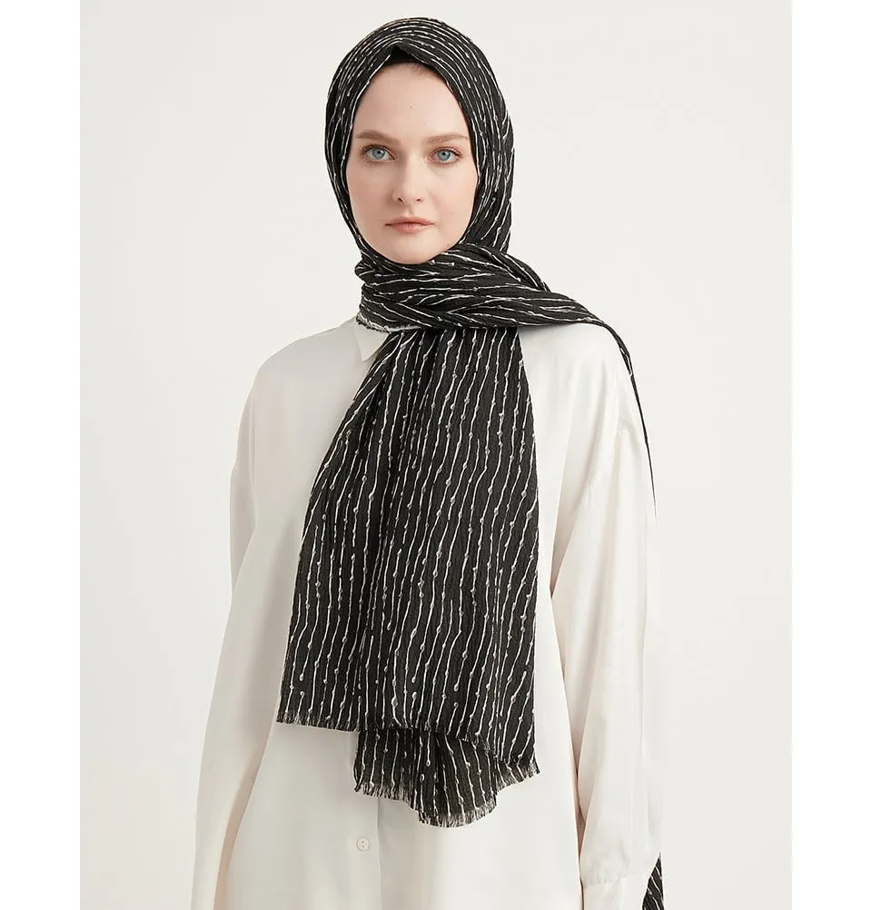 Abstract Lines Crinkle Cotton Hijab Shawl - Charcoal Grey