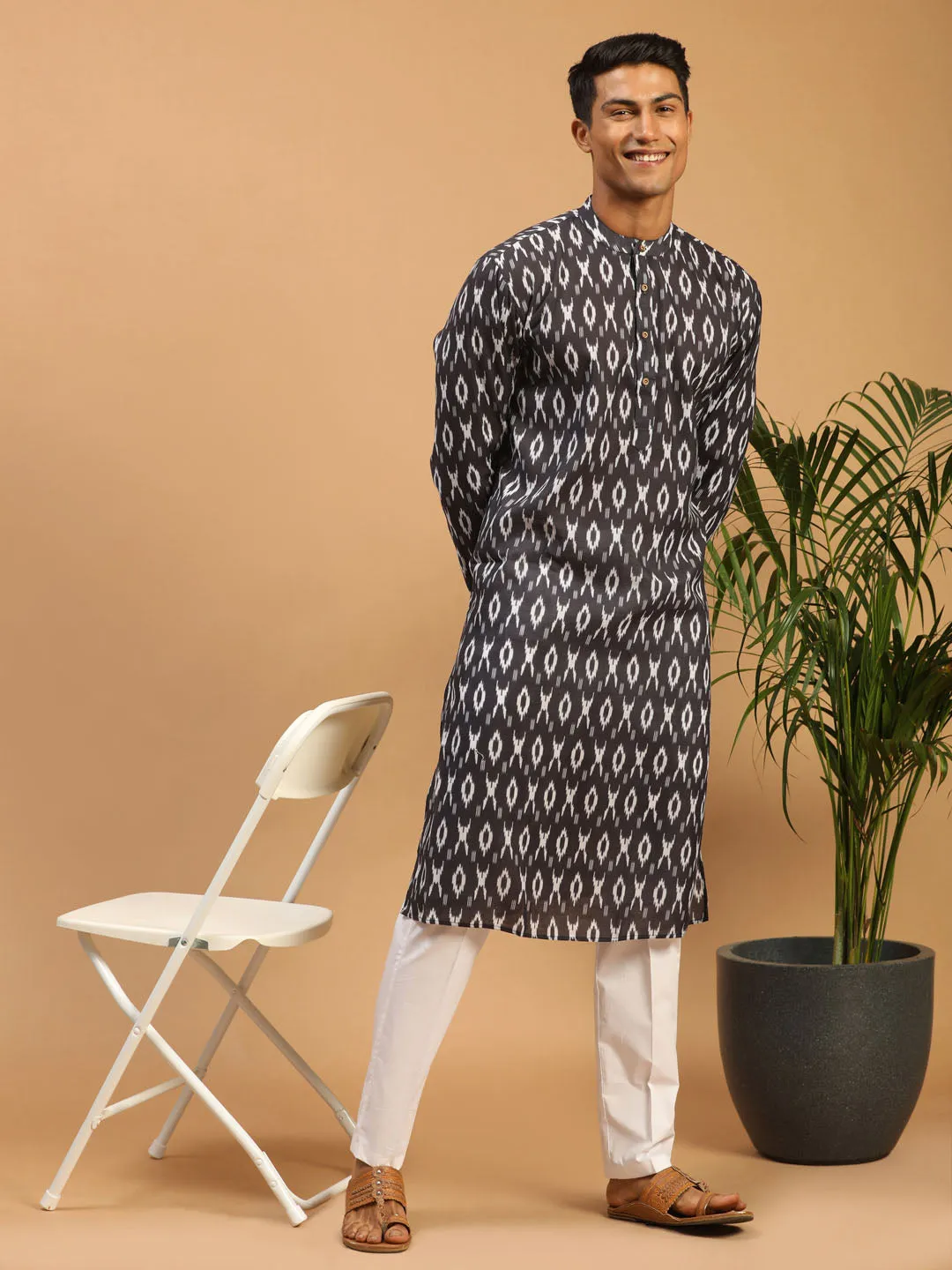 Black Ikkat Print Cotton Kurta With Pant