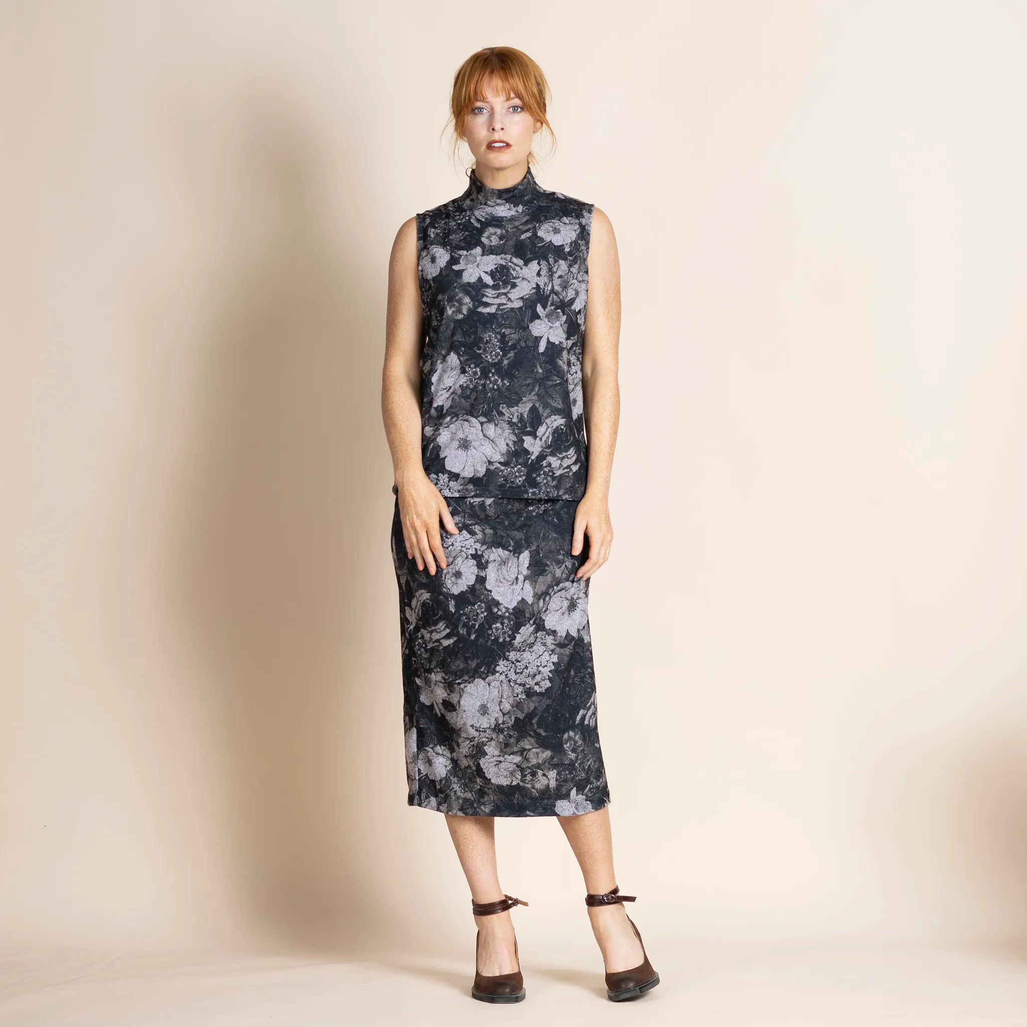 cabbage roses turtle neck