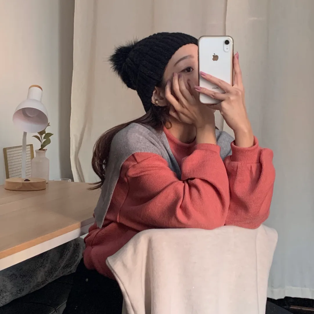 [Korean Style] Cherry Puff Sleeve Turtleneck