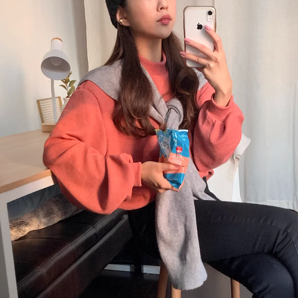[Korean Style] Cherry Puff Sleeve Turtleneck