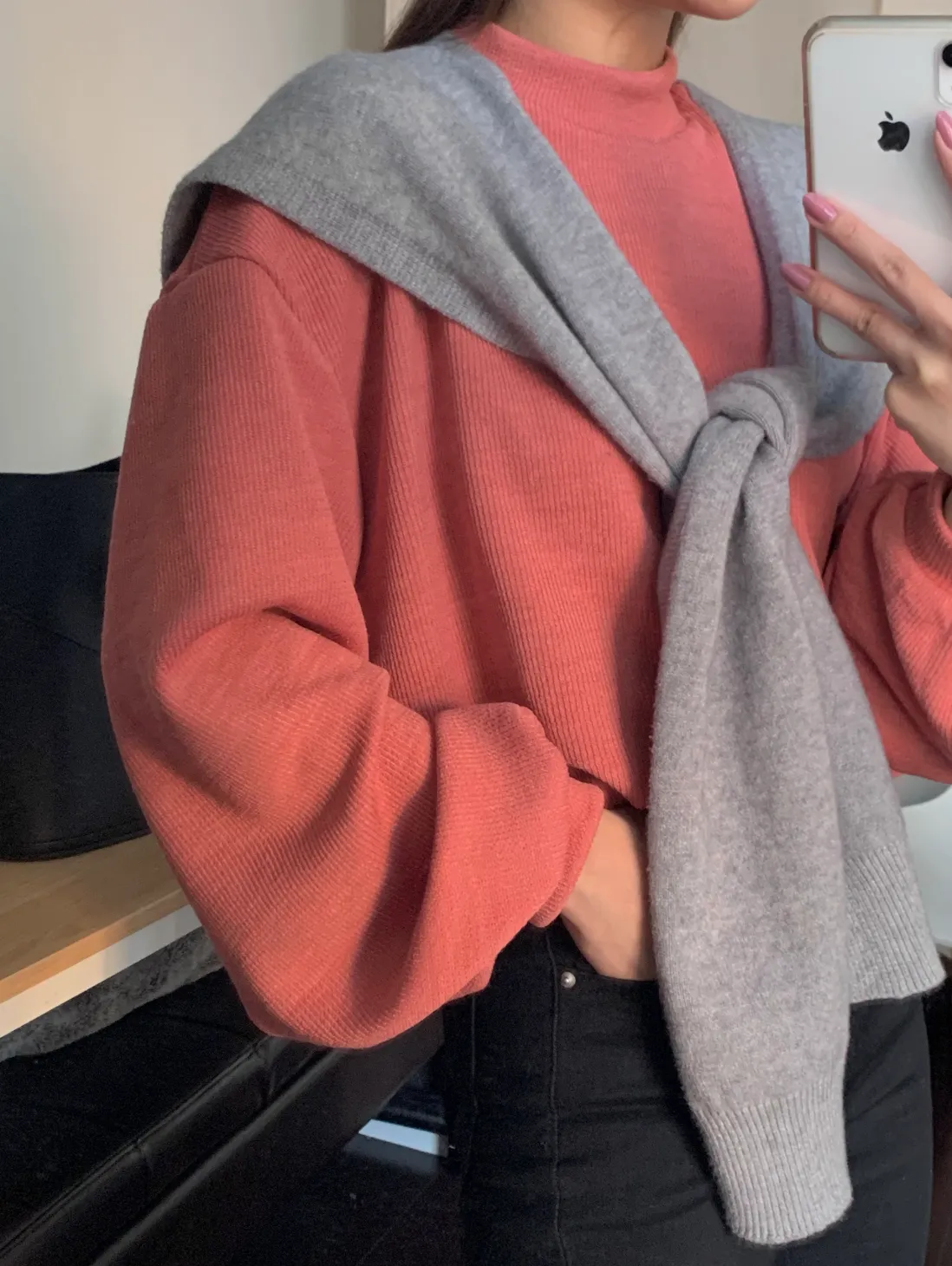 [Korean Style] Cherry Puff Sleeve Turtleneck