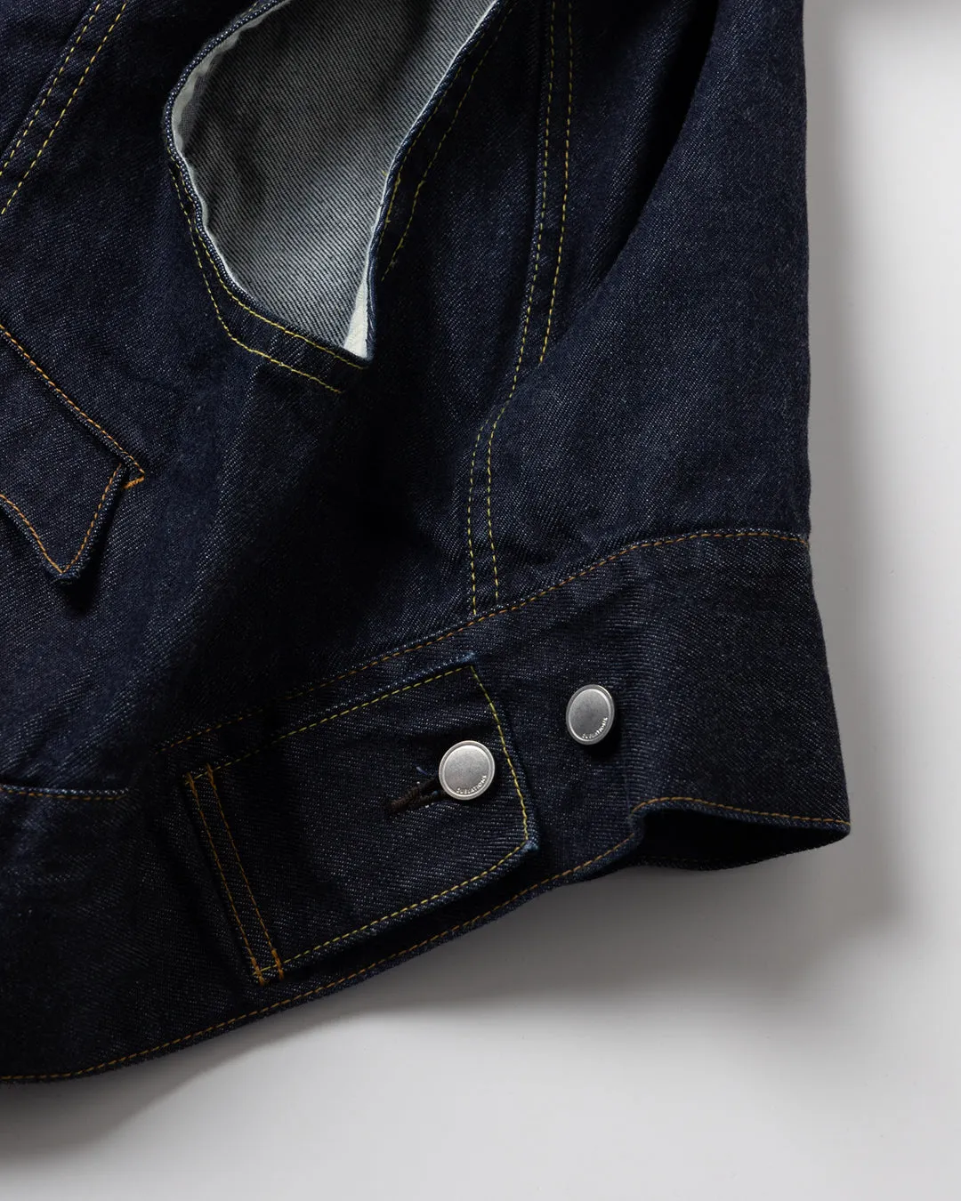 LOW SILHOUETTE DENIM VEST .09【DRY WASH】