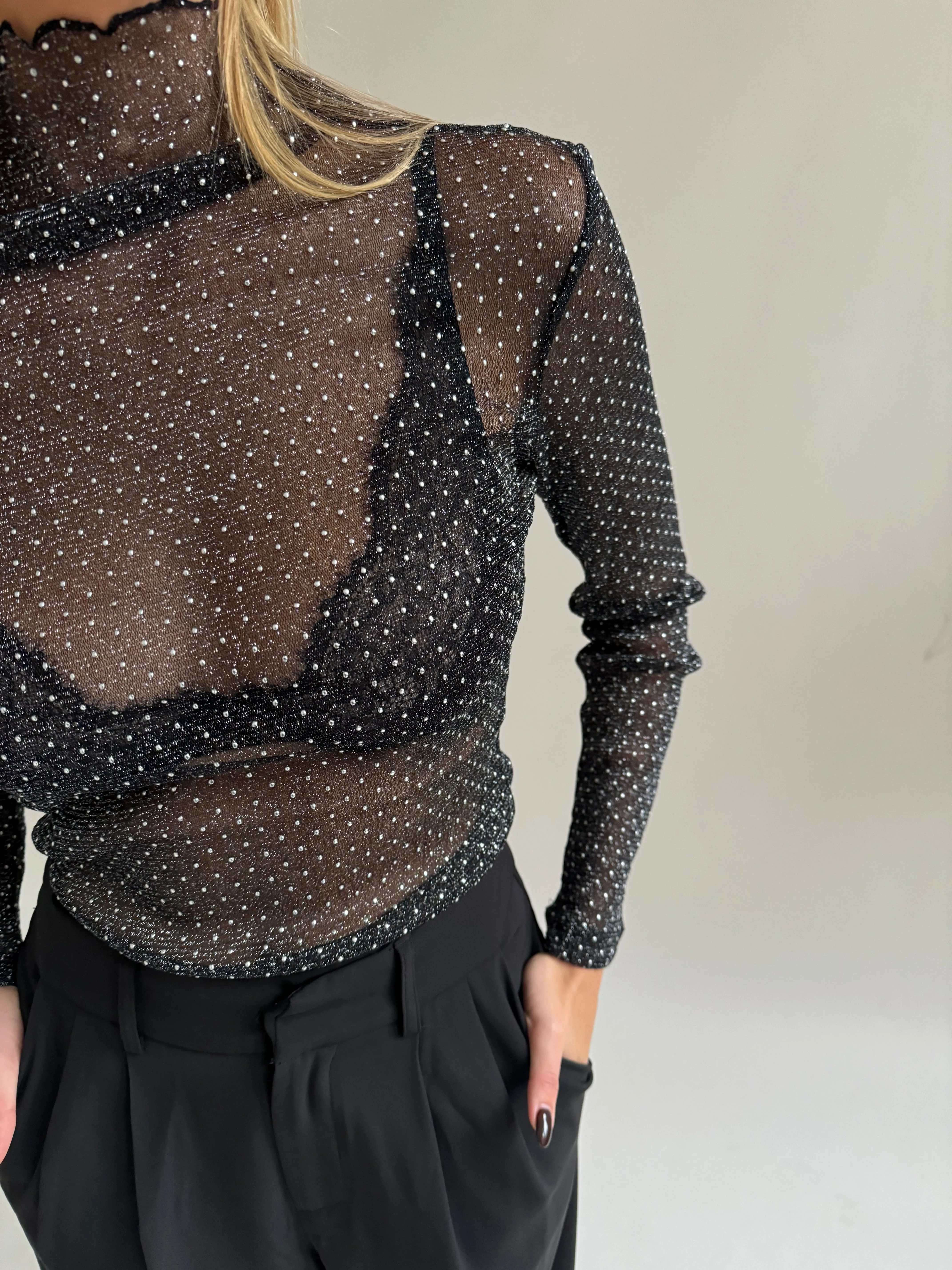Mesh top met parel details - Zwart