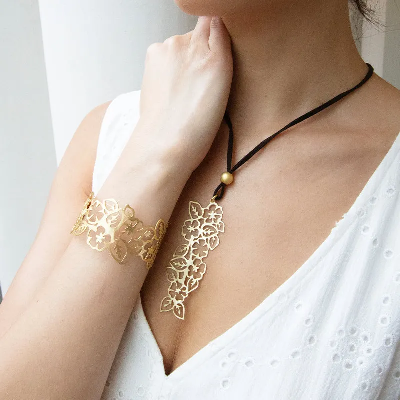 RAS Niagara Gold Long Pendant Necklace